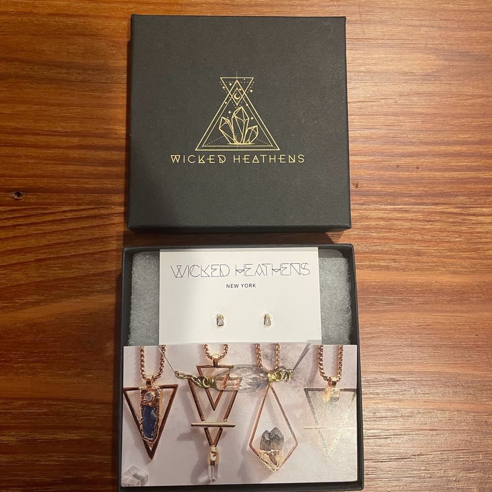 NWT (In Box) Wicked Heathens Handmade Crystal Earrings and Necklace Set - Picture 7 of 7